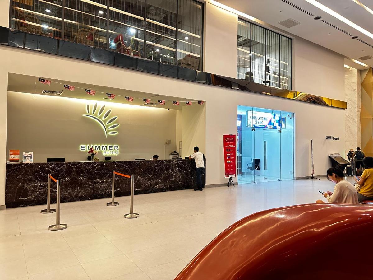 Summer Suites Klcc By Purple Orchid Kuala Lumpur Bagian luar foto