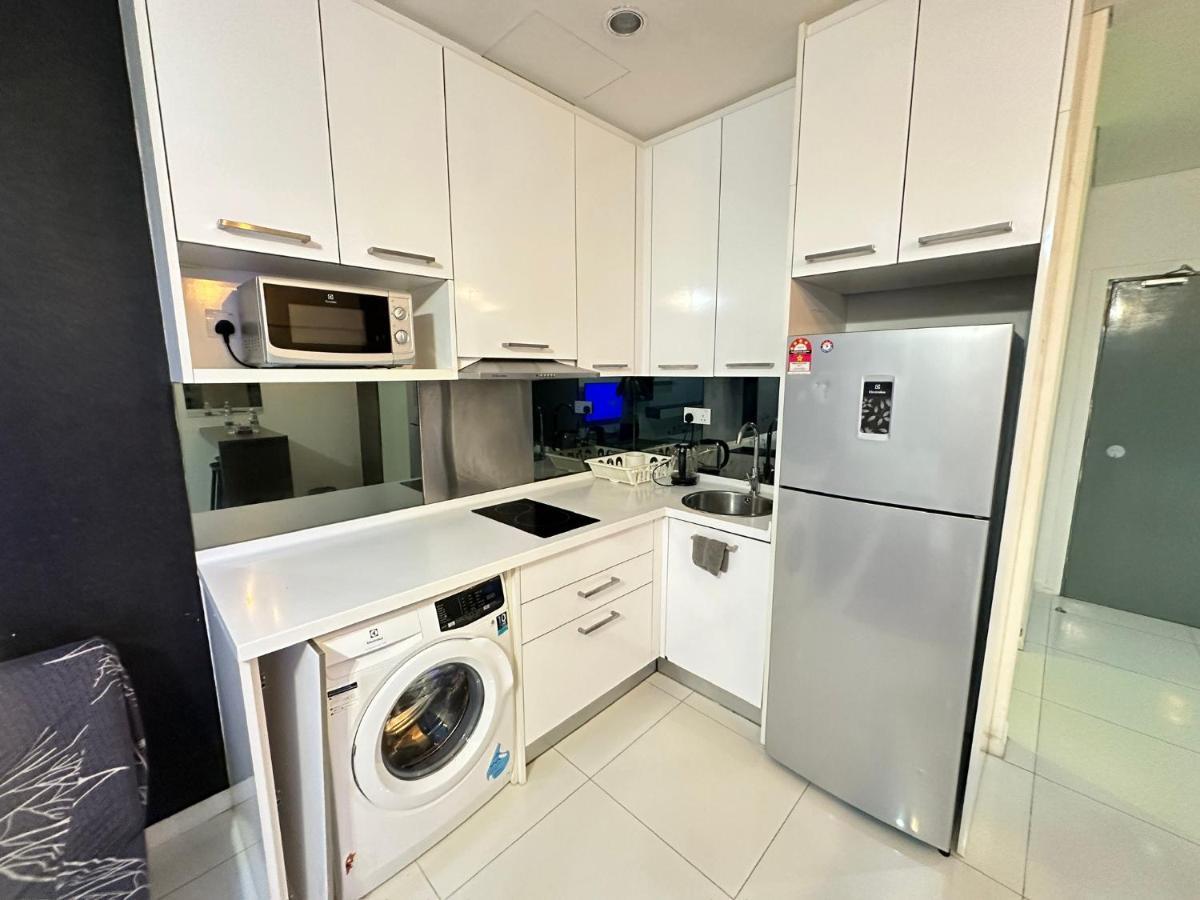 Summer Suites Klcc By Purple Orchid Kuala Lumpur Bagian luar foto