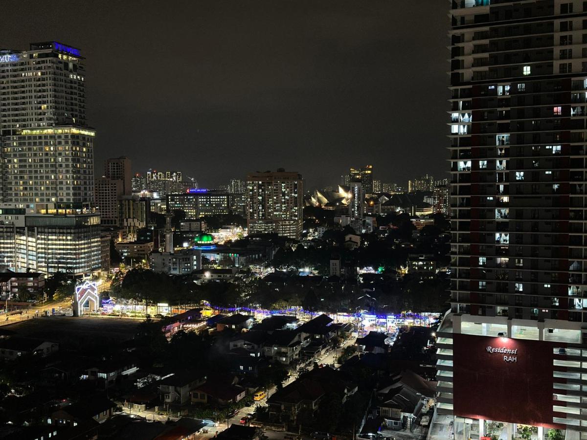 Summer Suites Klcc By Purple Orchid Kuala Lumpur Bagian luar foto