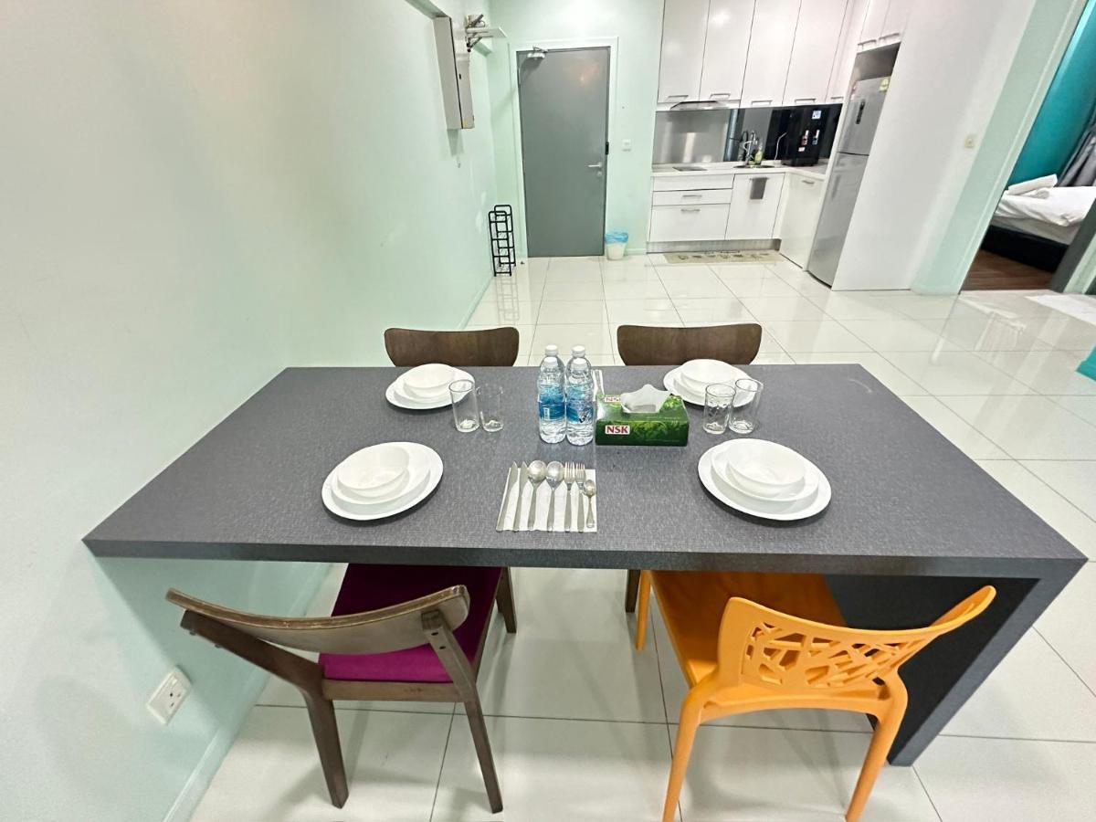 Summer Suites Klcc By Purple Orchid Kuala Lumpur Bagian luar foto