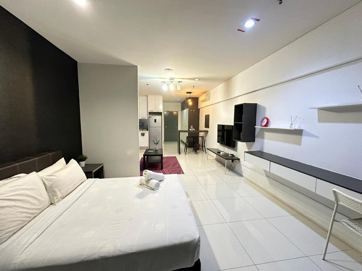 Summer Suites Klcc By Purple Orchid Kuala Lumpur Bagian luar foto