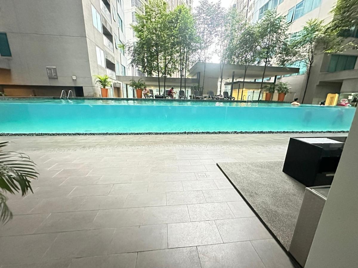 Summer Suites Klcc By Purple Orchid Kuala Lumpur Bagian luar foto
