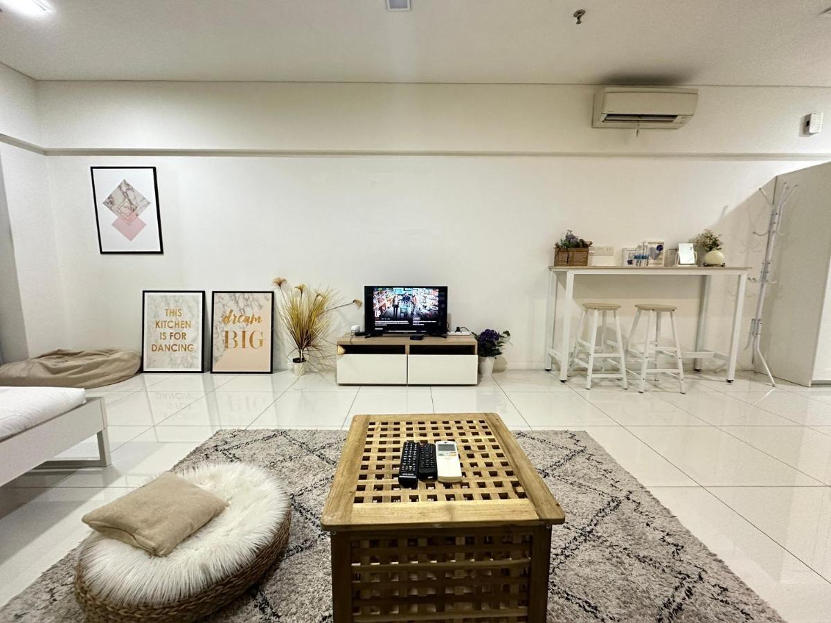 Summer Suites Klcc By Purple Orchid Kuala Lumpur Bagian luar foto