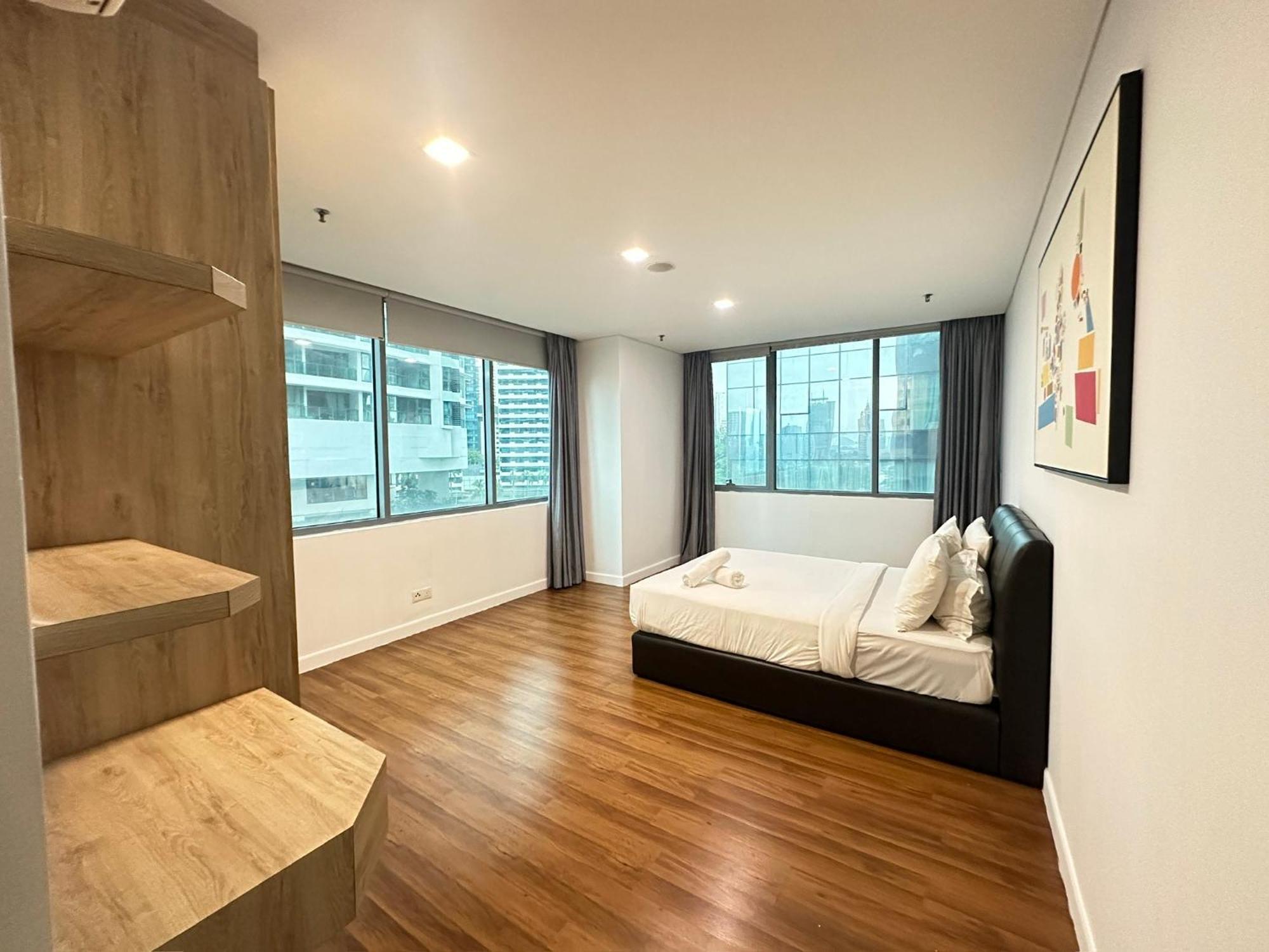 Summer Suites Klcc By Purple Orchid Kuala Lumpur Bagian luar foto
