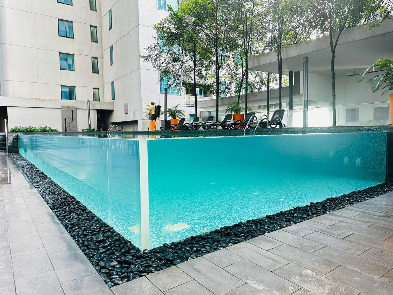 Summer Suites Klcc By Purple Orchid Kuala Lumpur Bagian luar foto