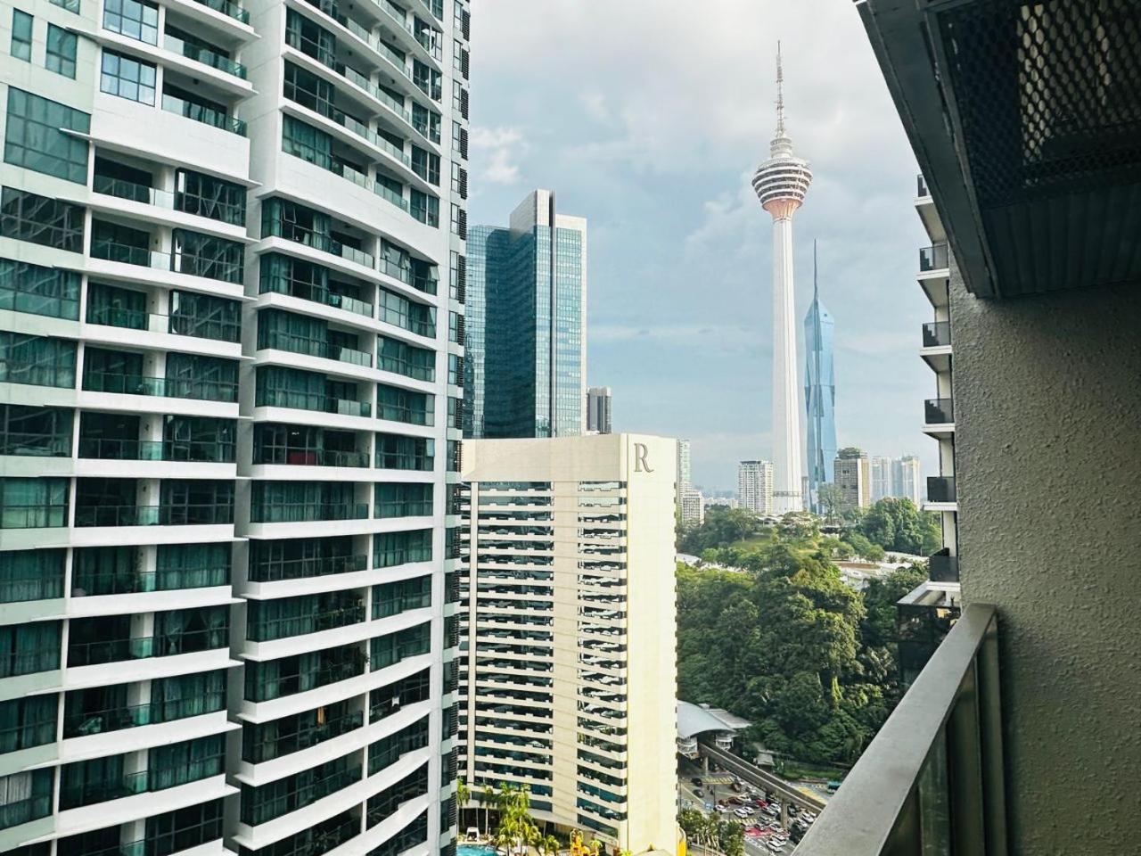 Summer Suites Klcc By Purple Orchid Kuala Lumpur Bagian luar foto